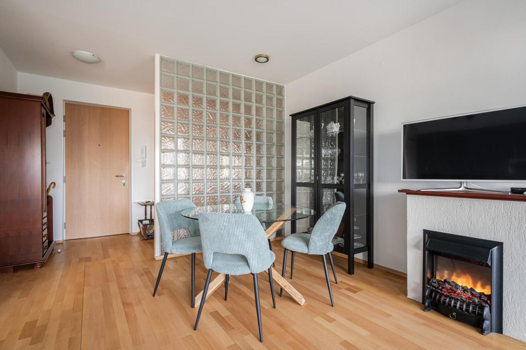 Heart And Soul Apartment