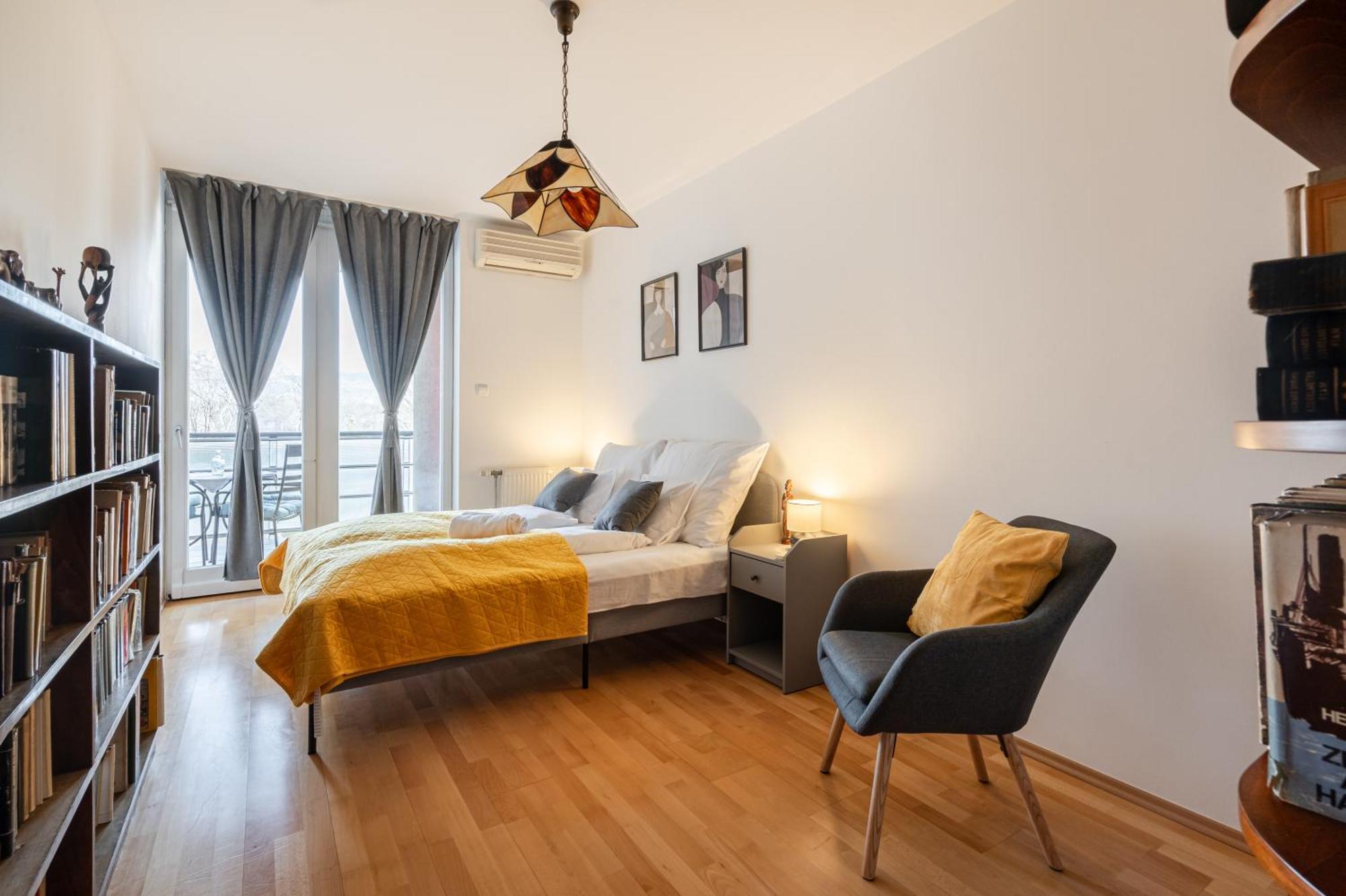 Heart And Soul Apartment